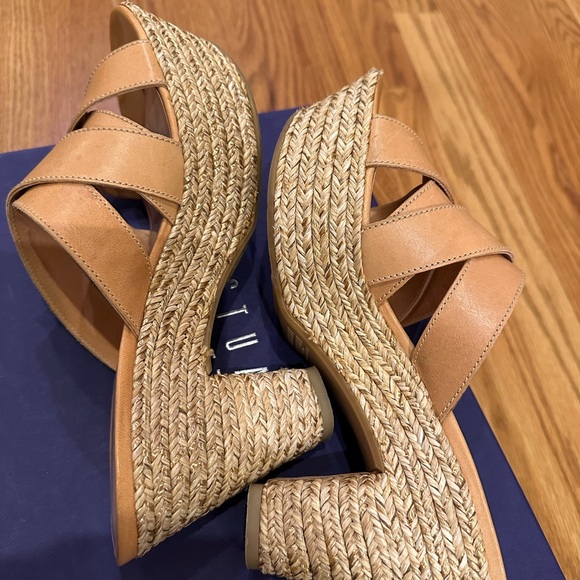 Stuarts Weitzman Sliderules with heels - Picture 7 of 13